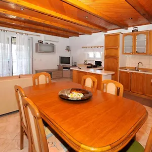 apartman-elena.splithotels.org/